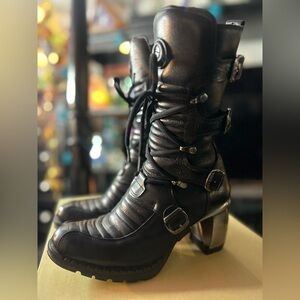 New Rock Rare old school boots size 38